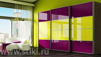 Желто-фиолетовое стекло Лакобель - шкаф-купе